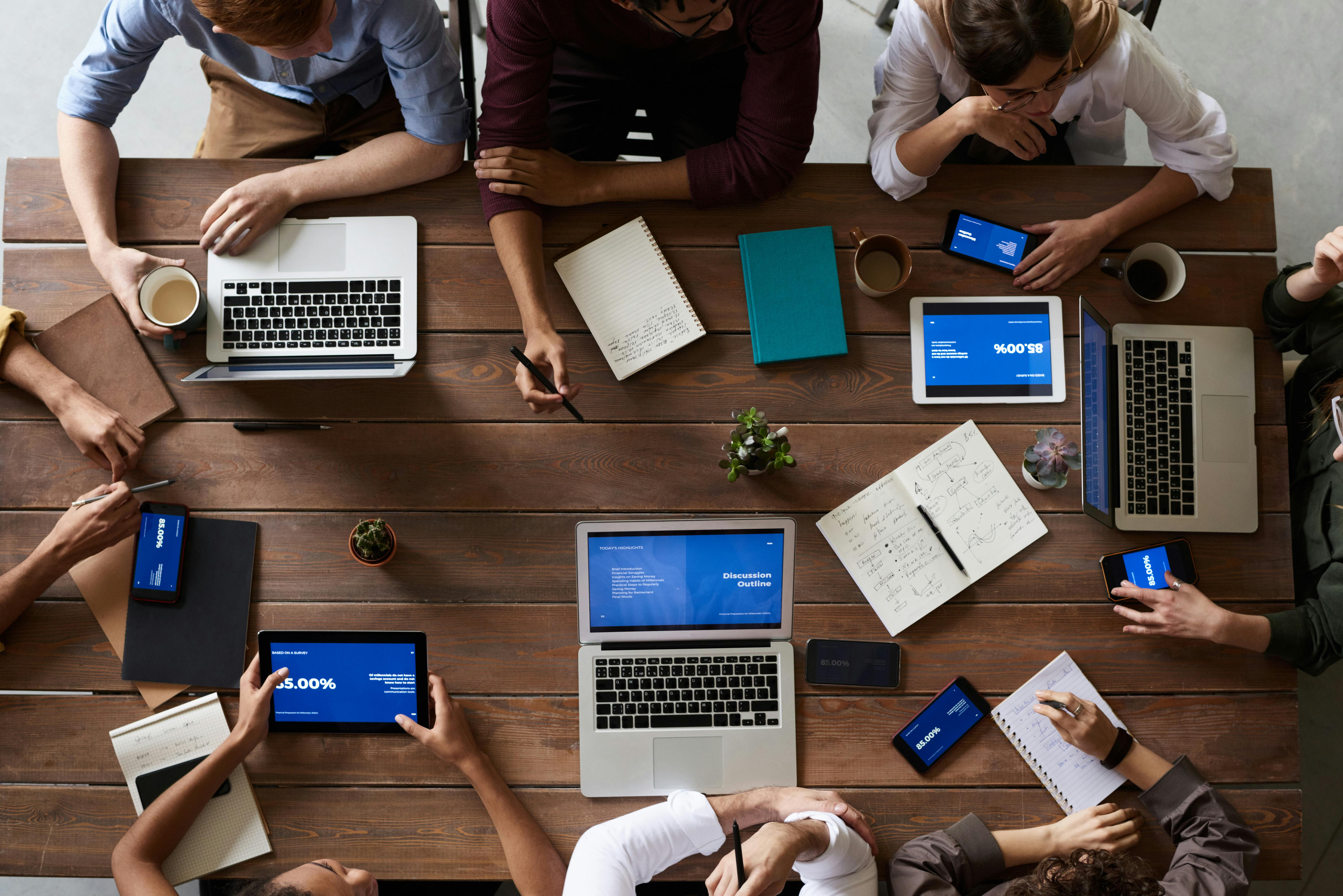 BDS Web Solutions - Equipe trabalhando em projetos digitais